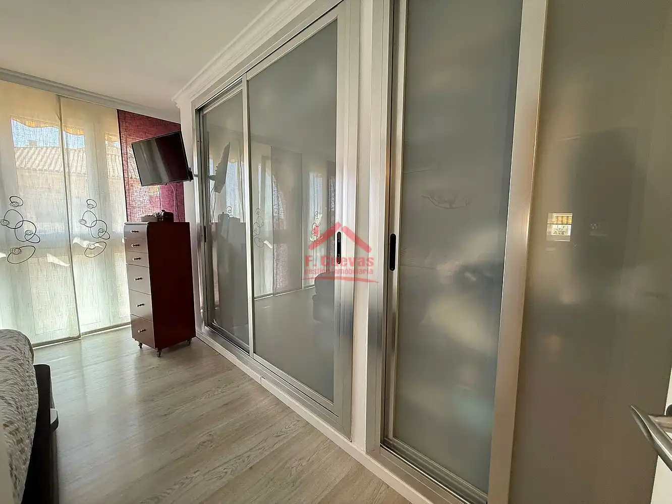 Dormitori de Apartament en venda en Vélez-Málaga amb Jardí privat, Terrassa i Piscina