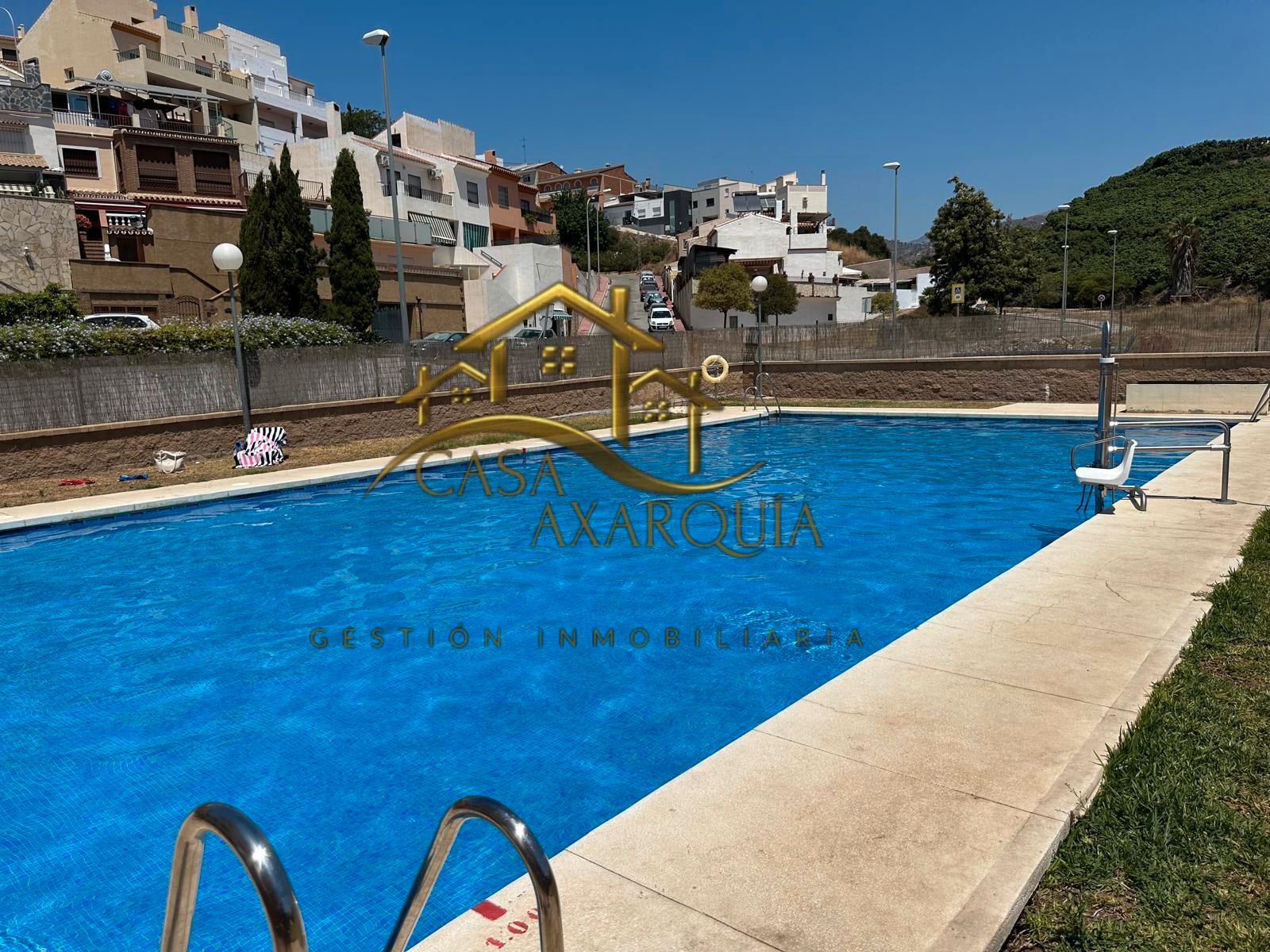 Piscina de Àtic en venda en Vélez-Málaga amb Terrassa i Piscina comunitària