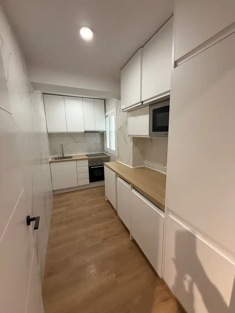 Cocina de Apartamento de alquiler en Marbella con Aire acondicionado, Calefacción y Terraza