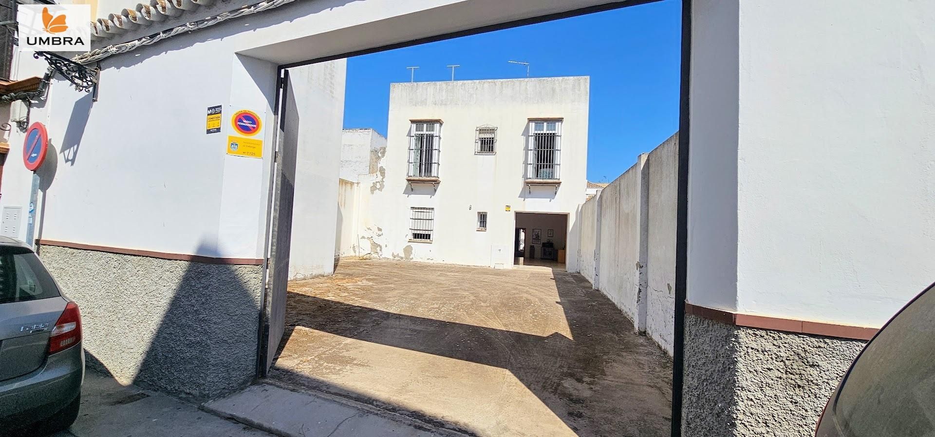 Exterior view of House or chalet for sale in Lebrija  with Air Conditioner, Heating and Terrace