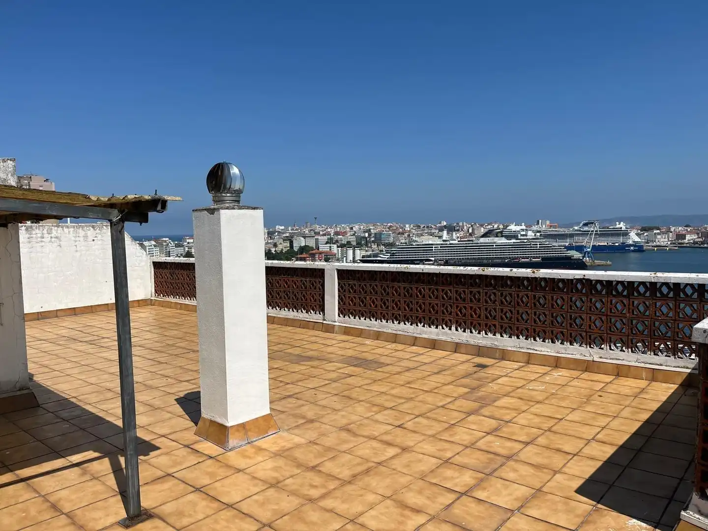 Terraza de Piso en venta en A Coruña Capital  con Calefacción, Terraza y Trastero
