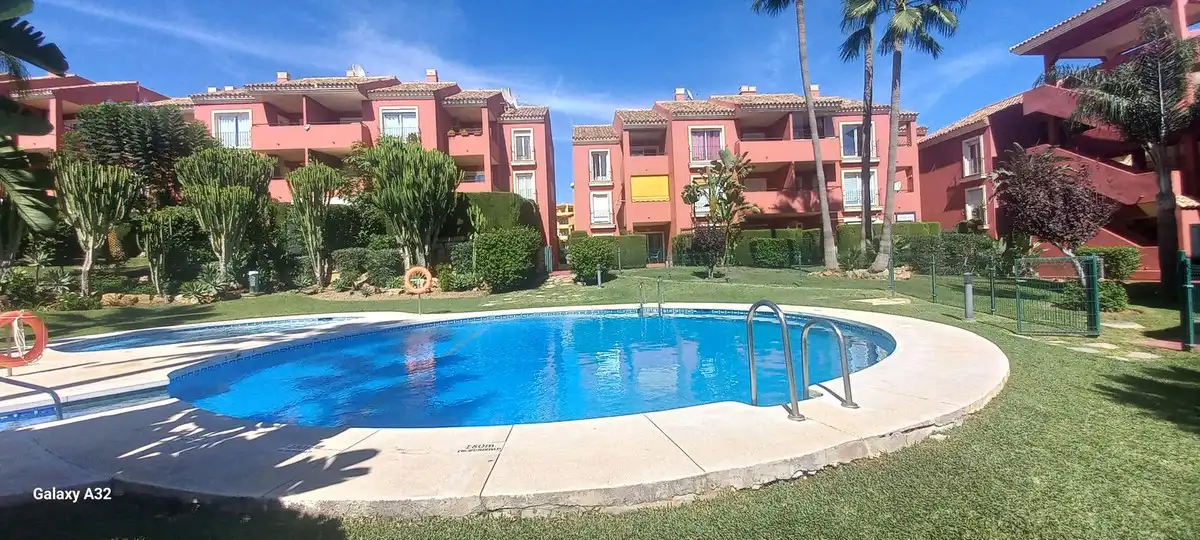 Abitazione con piscina in vendita a Riviera del Sol, imagen 3