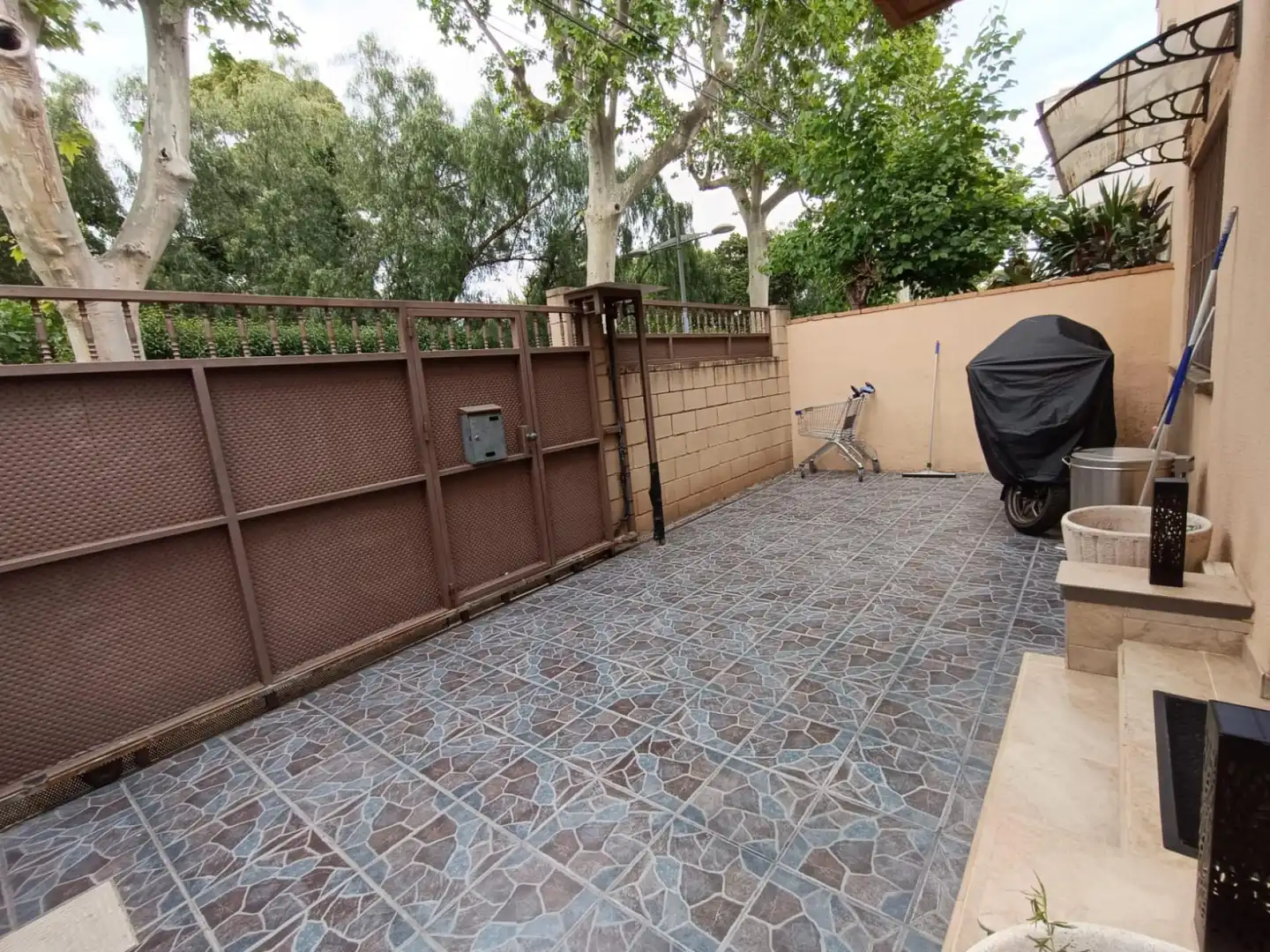 Terrasse von Einfamilien-Reihenhaus zum Verkauf in Reus mit Heizung