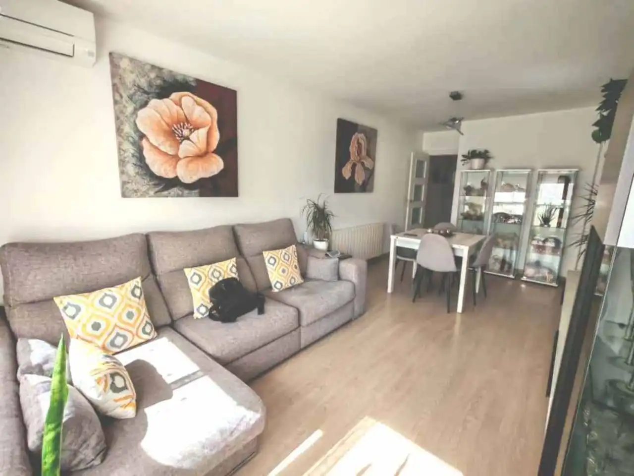 Wohnzimmer von Wohnung zum Verkauf in Badalona mit Klimaanlage, Heizung und Parkett