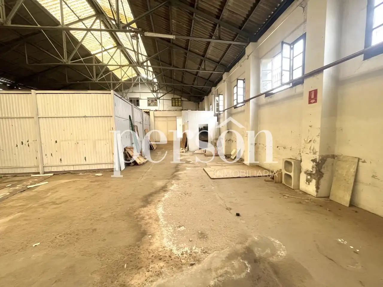 Fabrikhallen zum Verkauf in Sagunto / Sagunt