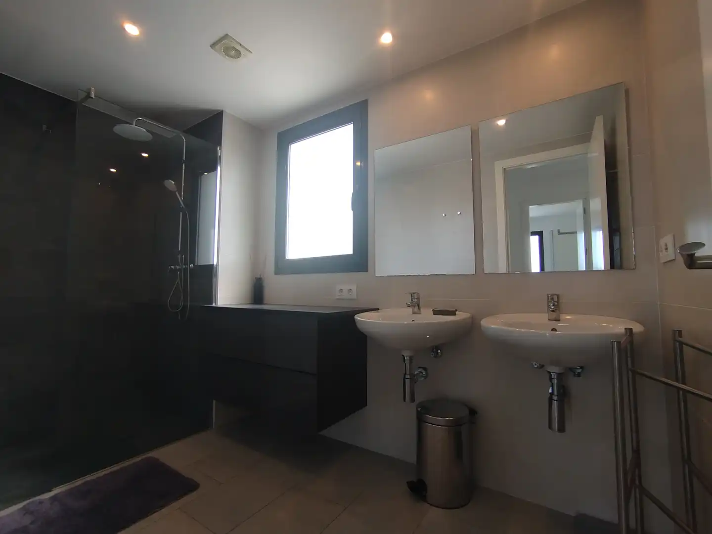 Baño de Casa o chalet en venta en L'Escala con Aire acondicionado, Calefacción y Jardín privado