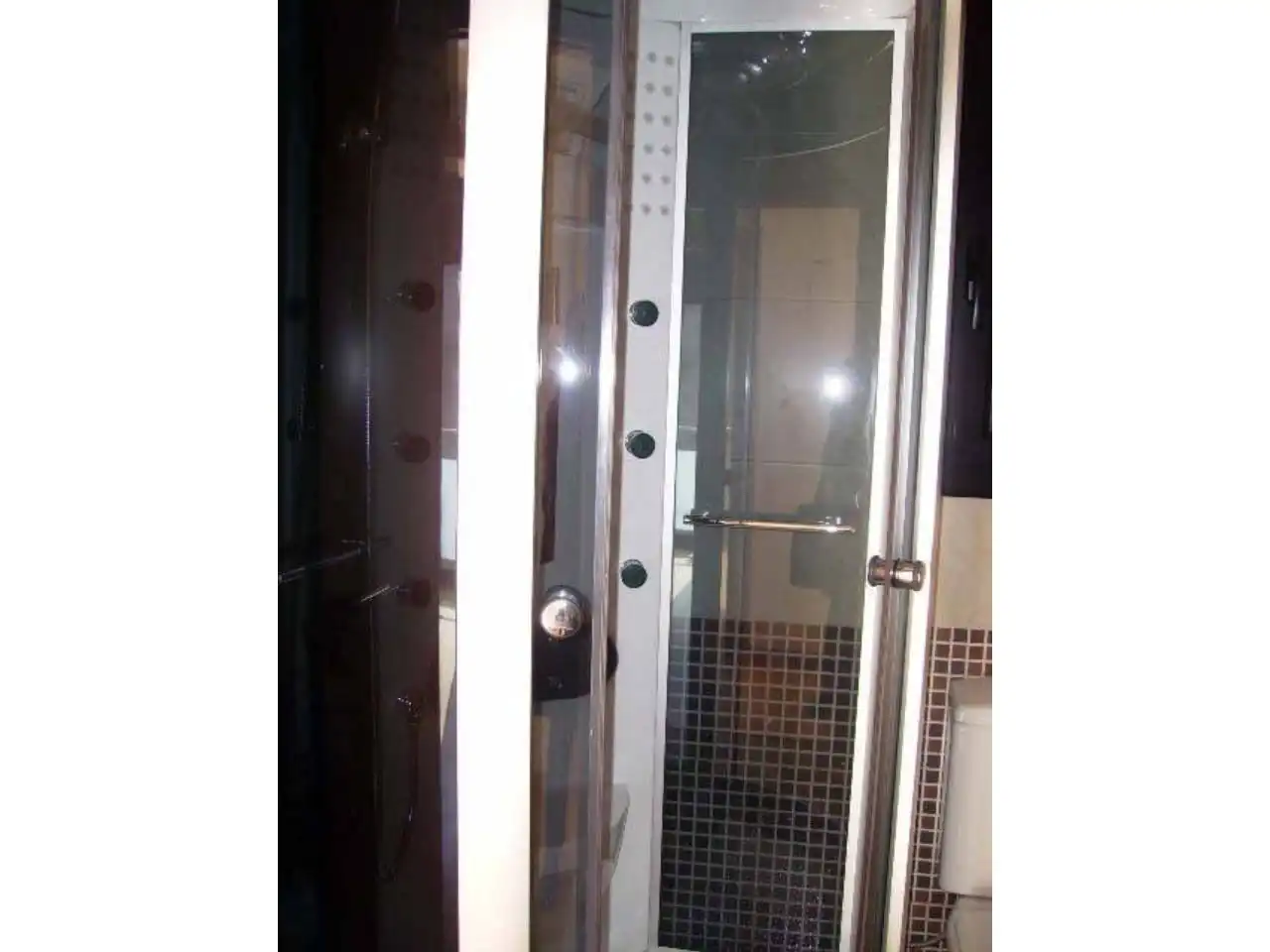 Bathroom of Flat for sale in Terrassa  with Heating, Parquet flooring and Balcony