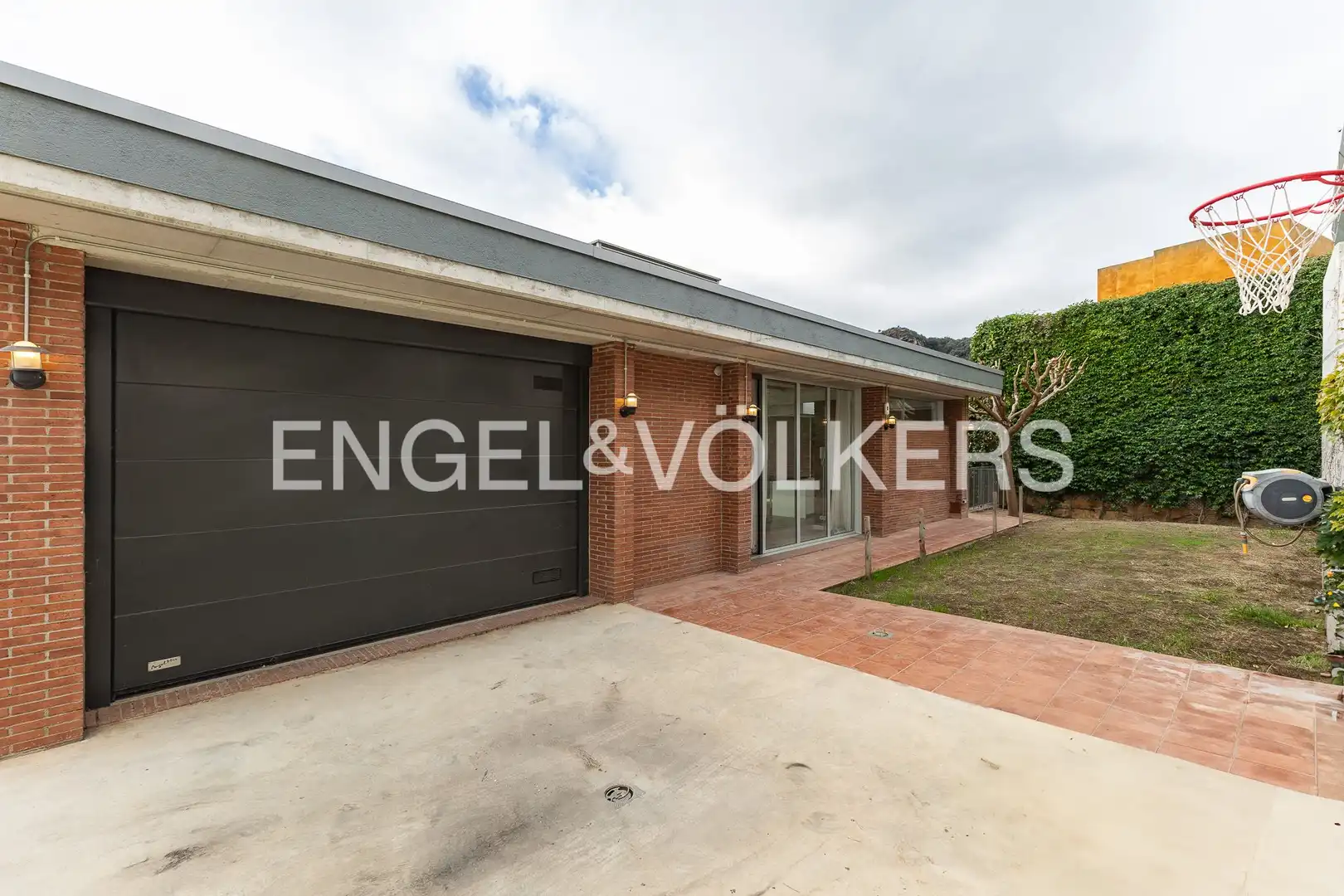 Houses for sale in Bruguers