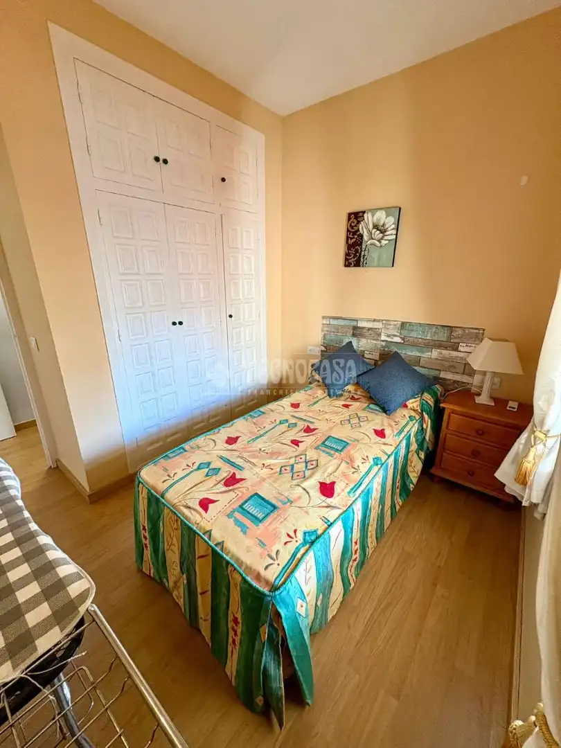 Habitación de Piso de alquiler en Nerja con Aire acondicionado y Balcón