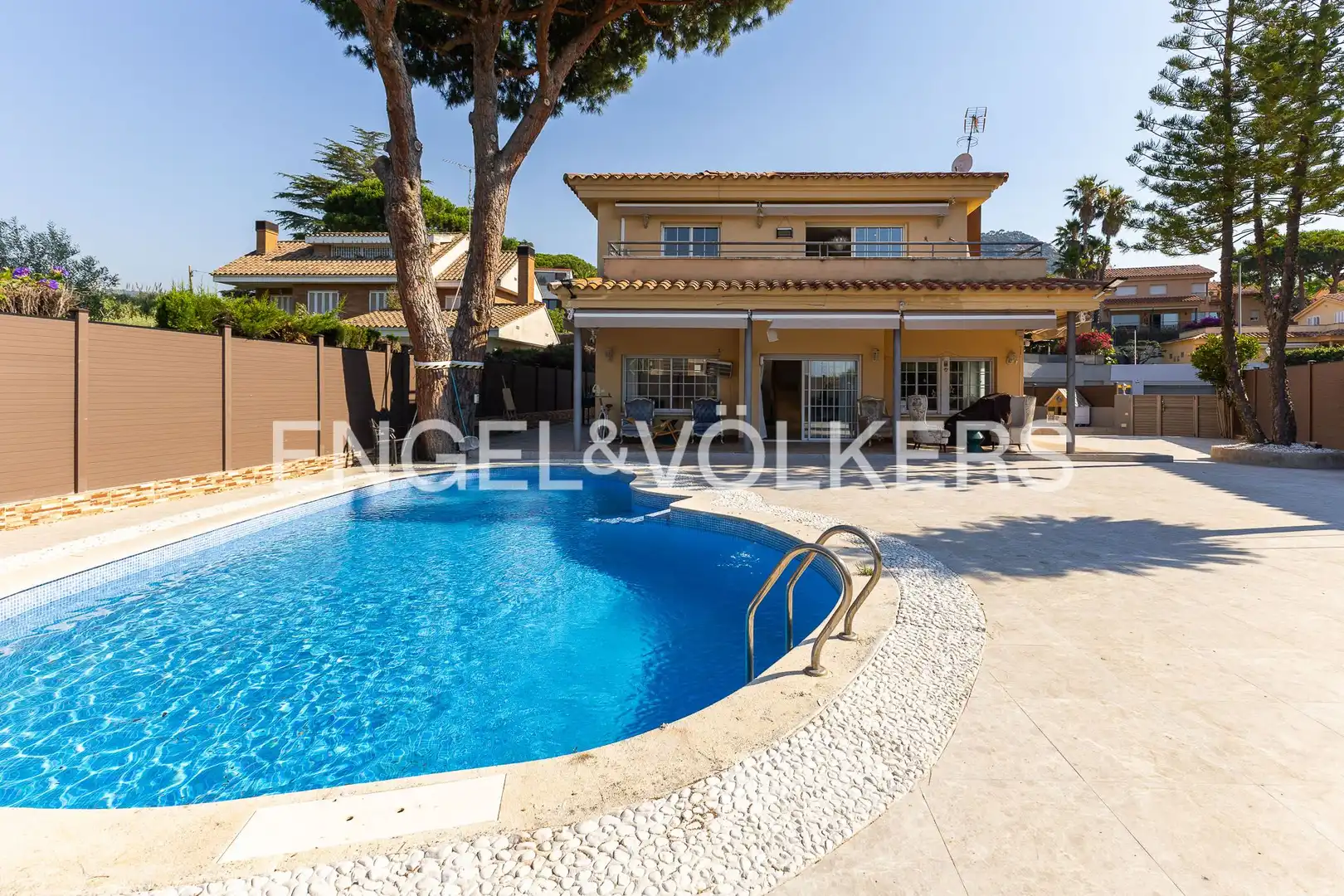 Vista exterior de Casa o chalet de alquiler en Cabrils con Aire acondicionado, Calefacción y Jardín privado