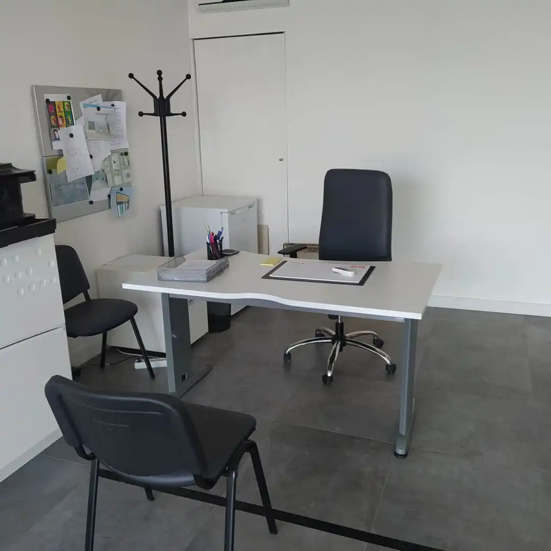 Büro zur Miete in Murcia mit Klimaanlage und Heizung