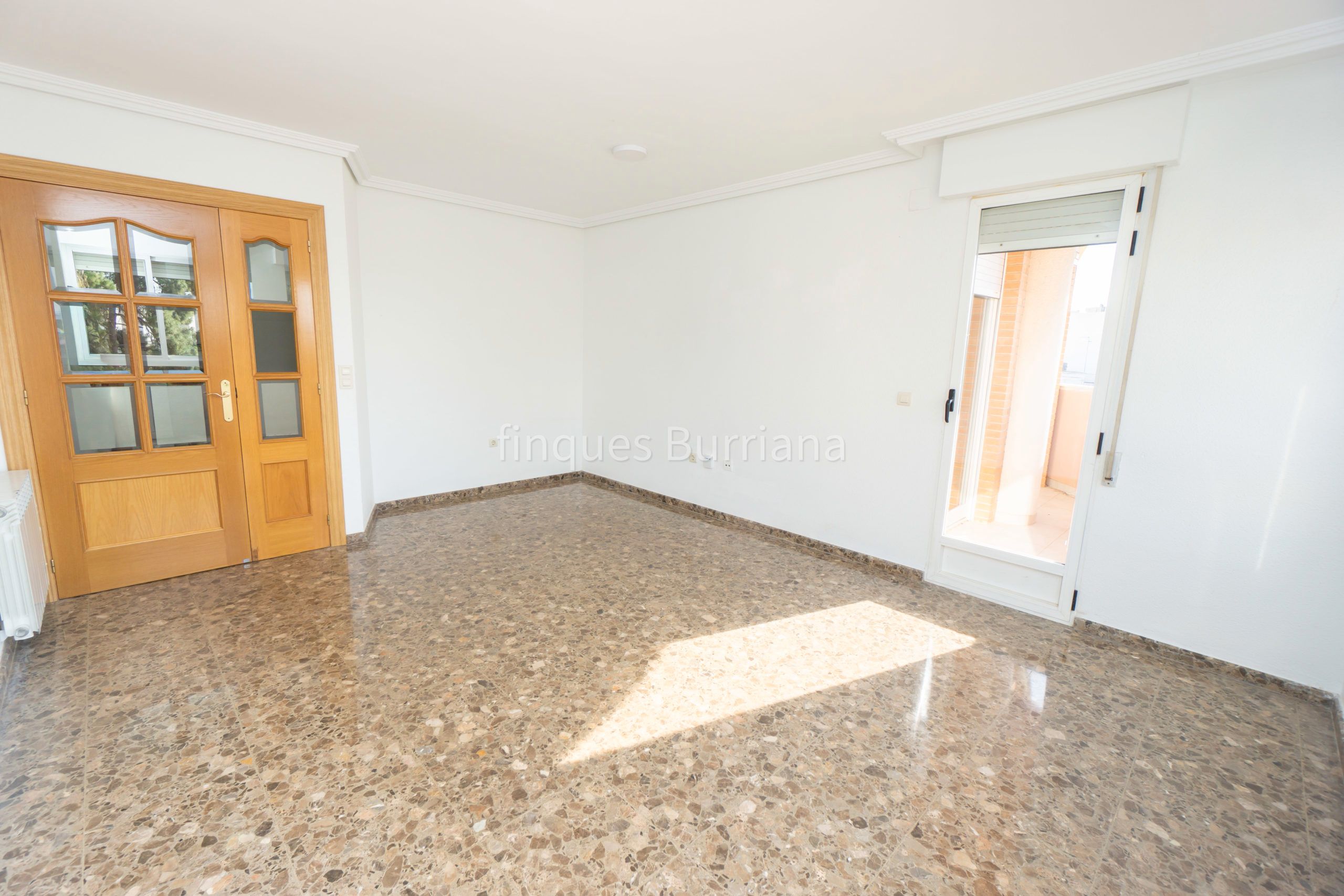 Flat for sale in Llombai