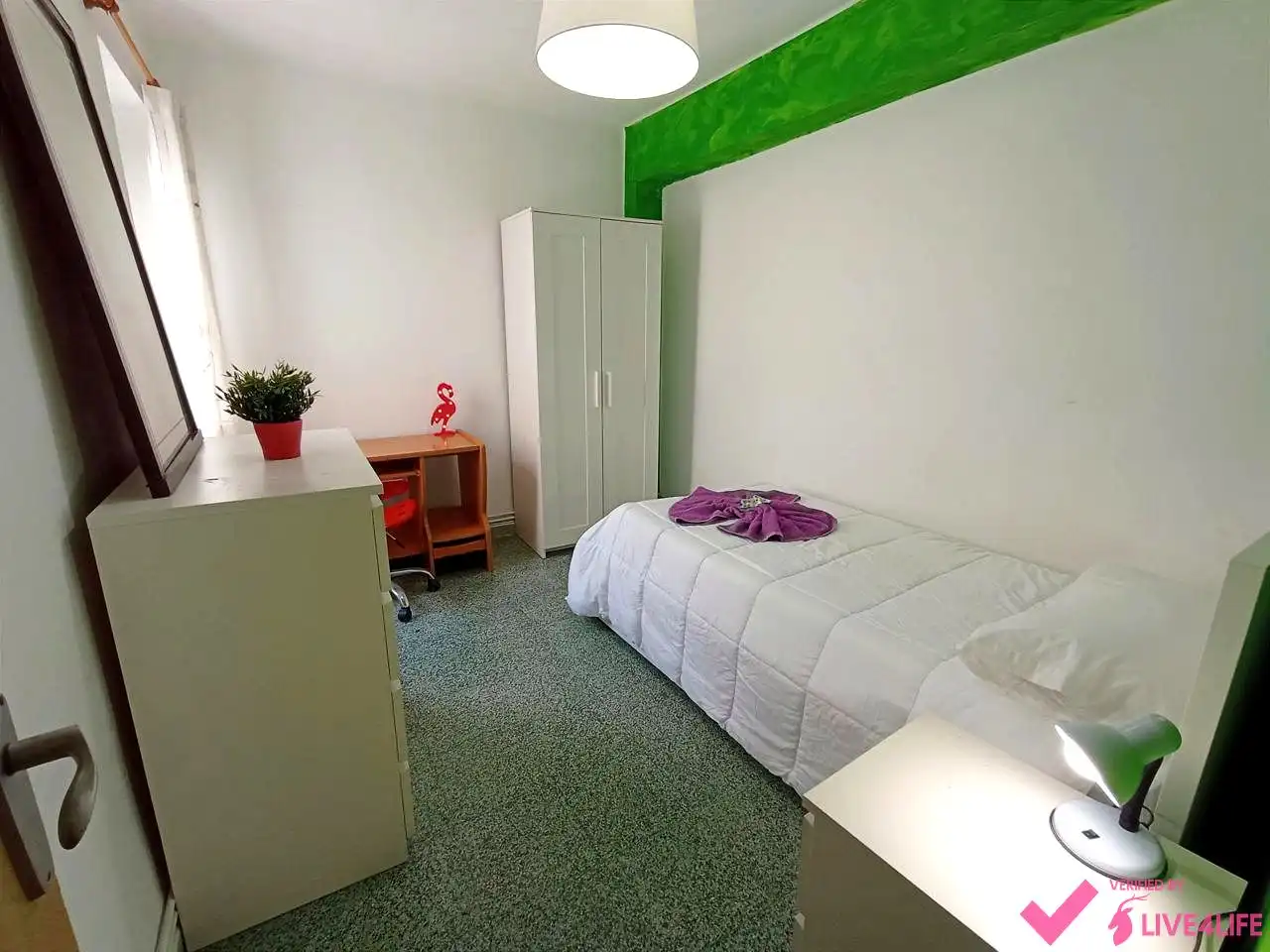 Bedroom of Flat for share in Valencia  with Heating and Furnished