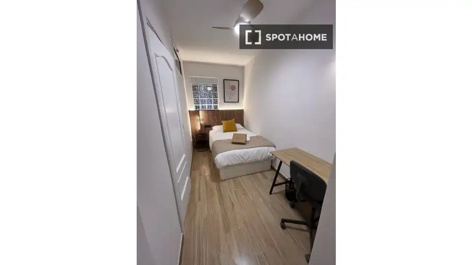 Habitació a Gavà, Barcelona