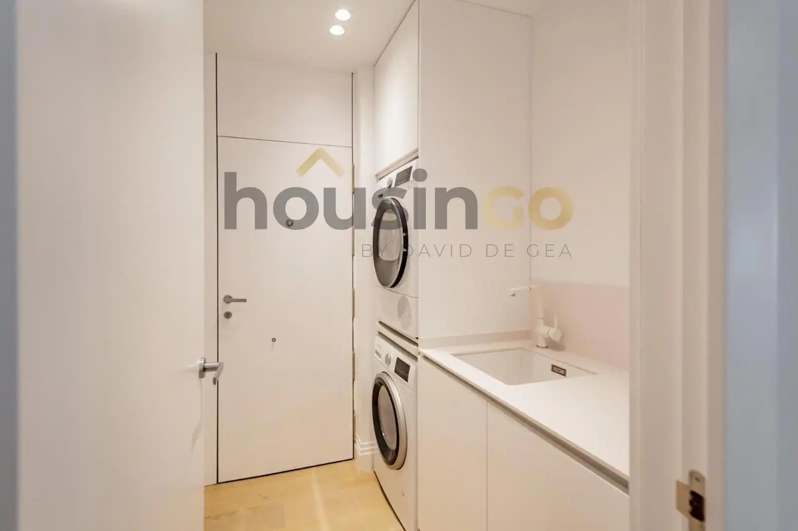 Bedroom of Flat for sale in Madrid  with Air Conditioner, Heating and Terrace