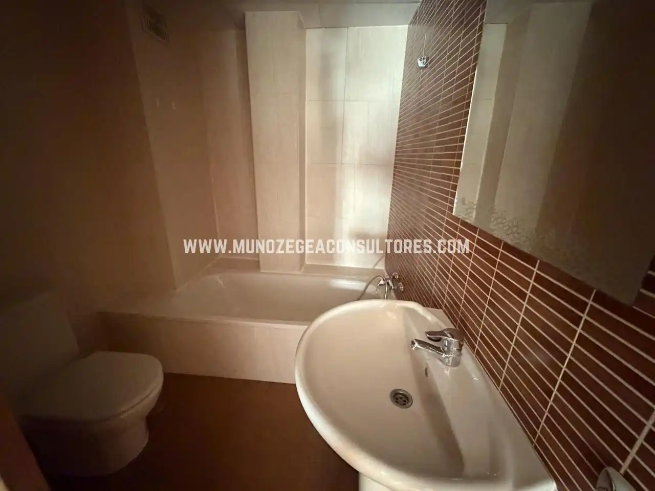 Piso con piscina en venta en Avenida de Joan Margarit, imagen 15