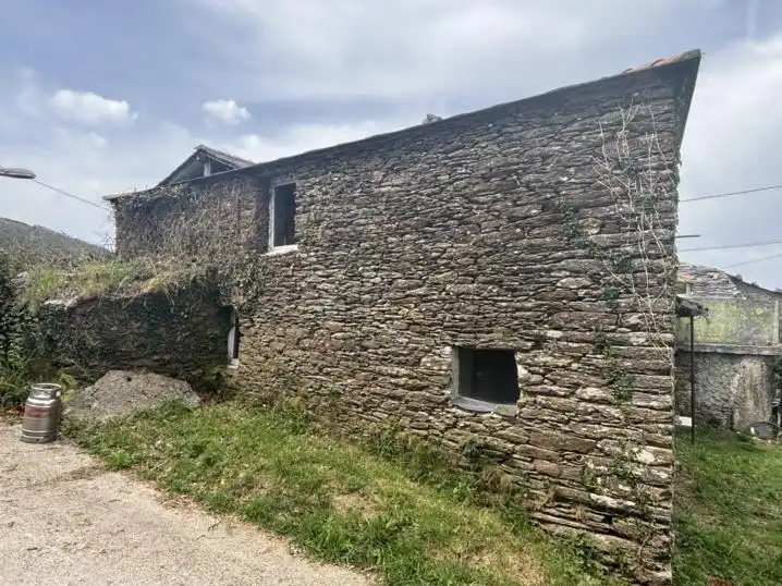 Vista exterior de Finca rústica en venda en Mañón amb Jardí privat i Traster