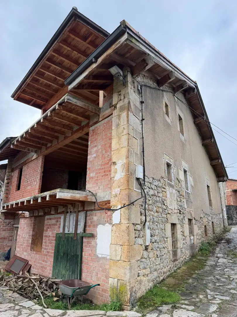 Adossat en venda a Corvera de Toranzo, imagen 3