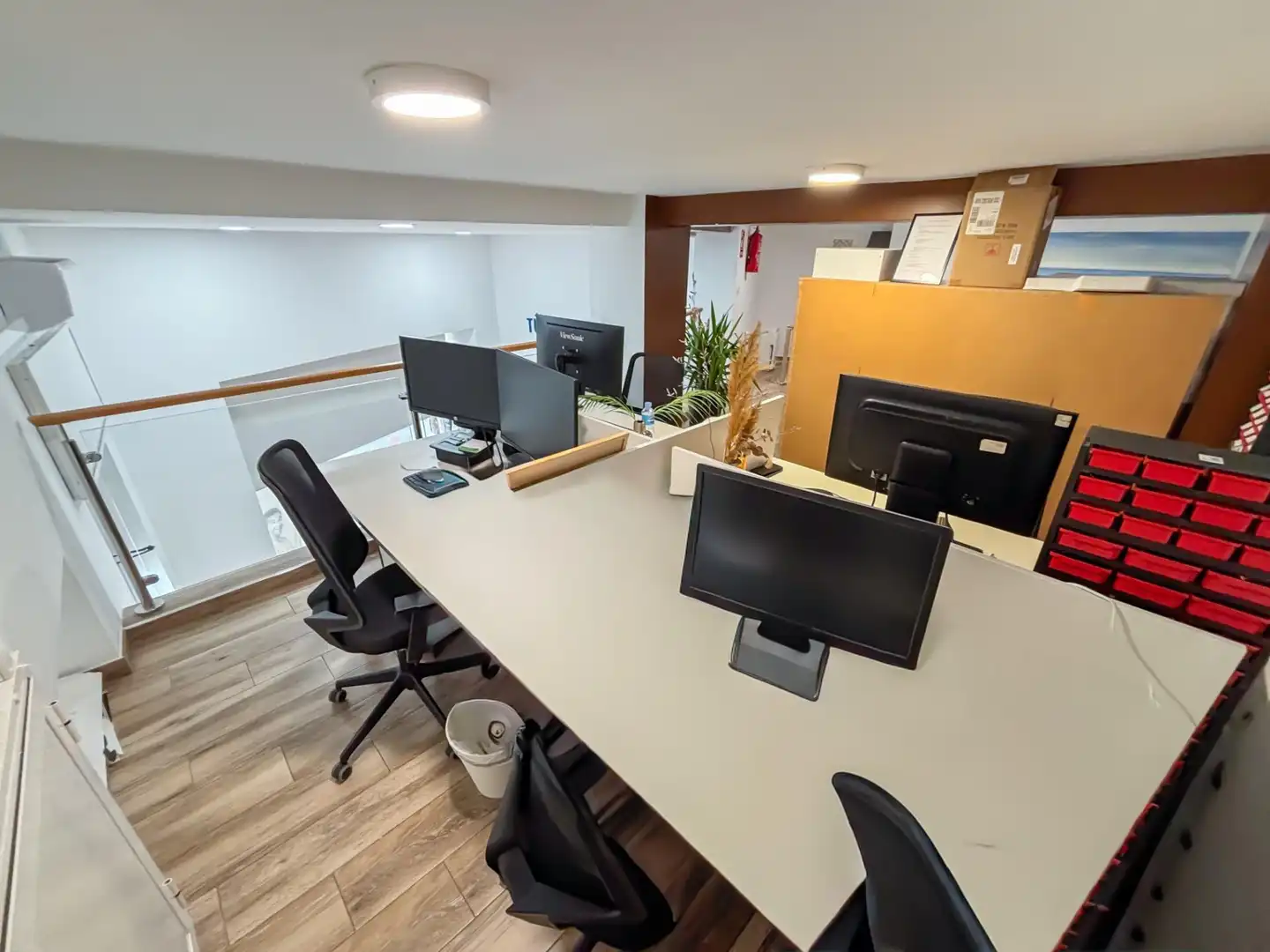 Office for rent in Pla - Carolinas