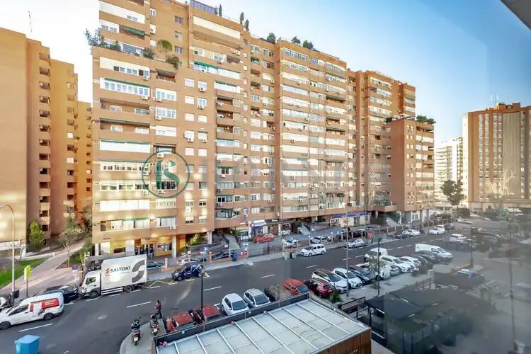 Exterior view of Office for rent in Madrid