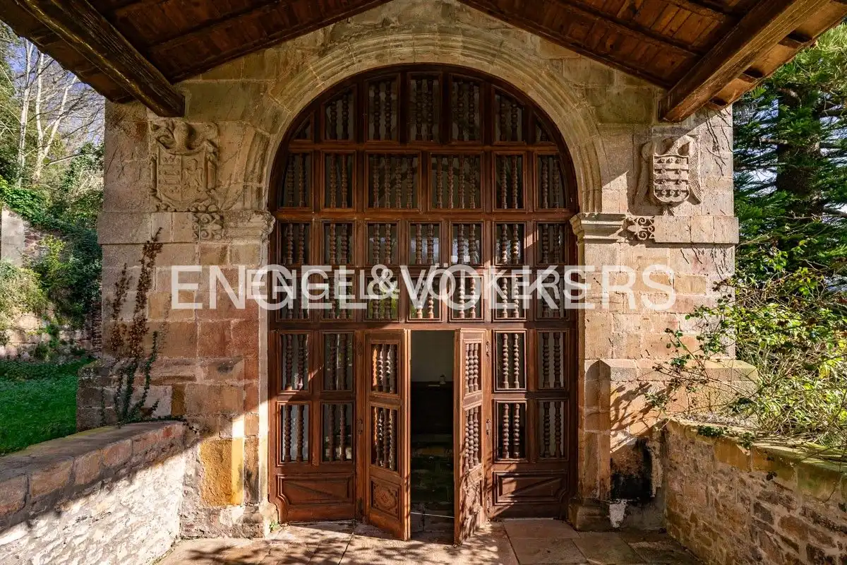 Houses for sale in Villaviciosa  with Heating, Private garden and Parquet flooring