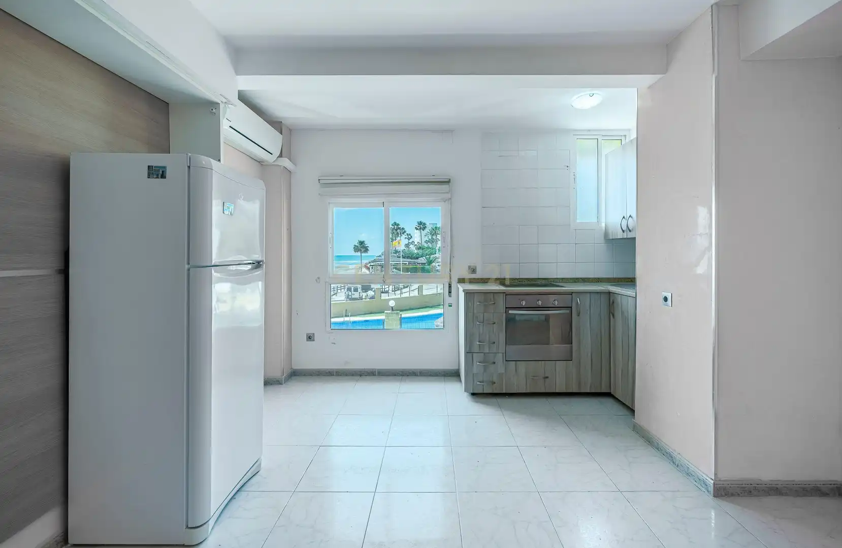 Cocina de Estudio en venta en Mijas con Jardín privado y Piscina comunitaria