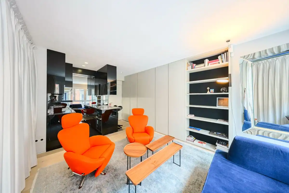 Loft zum Verkauf in Calle de la Academia, Jerónimos