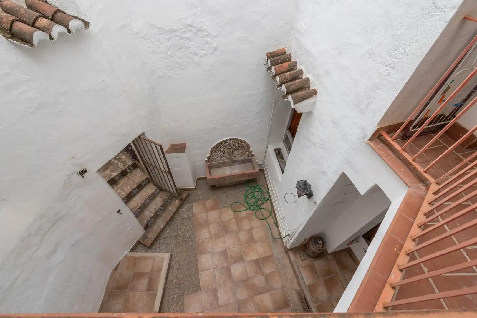 Houses for sale in Almuñécar  with Terrace, Storage room and Balcony