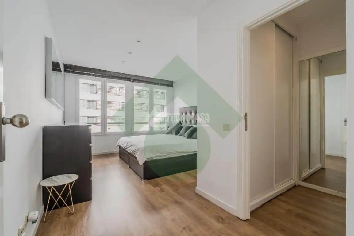 Schlafzimmer von Wohnung zur Miete in Madrid