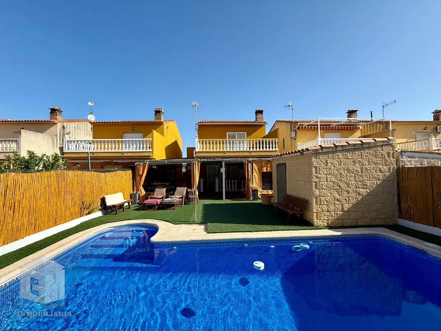 Piscina de Casa o chalet en venta en Otero con Calefacción, Jardín privado y Terraza