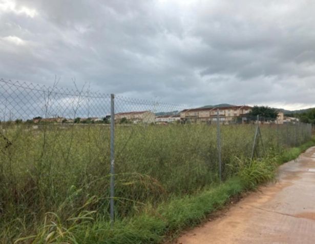Land for sale in Beneixida