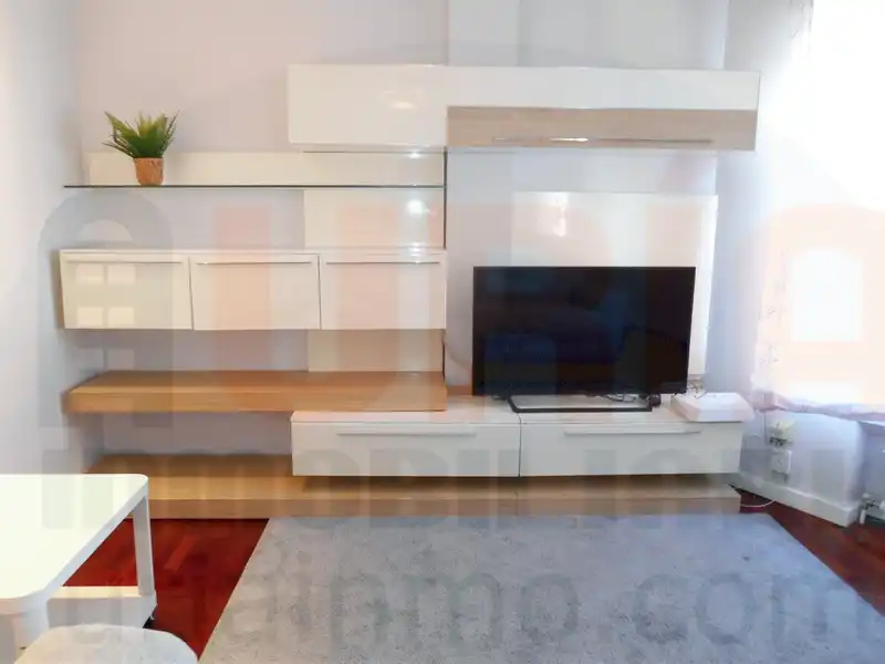 Wohnzimmer von Wohnung zur Miete in Oviedo  mit Heizung, Terrasse und Möbliert