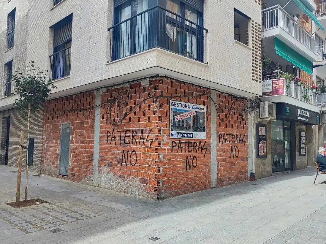 Local comercial en alquiler en Tomás ortuño 37