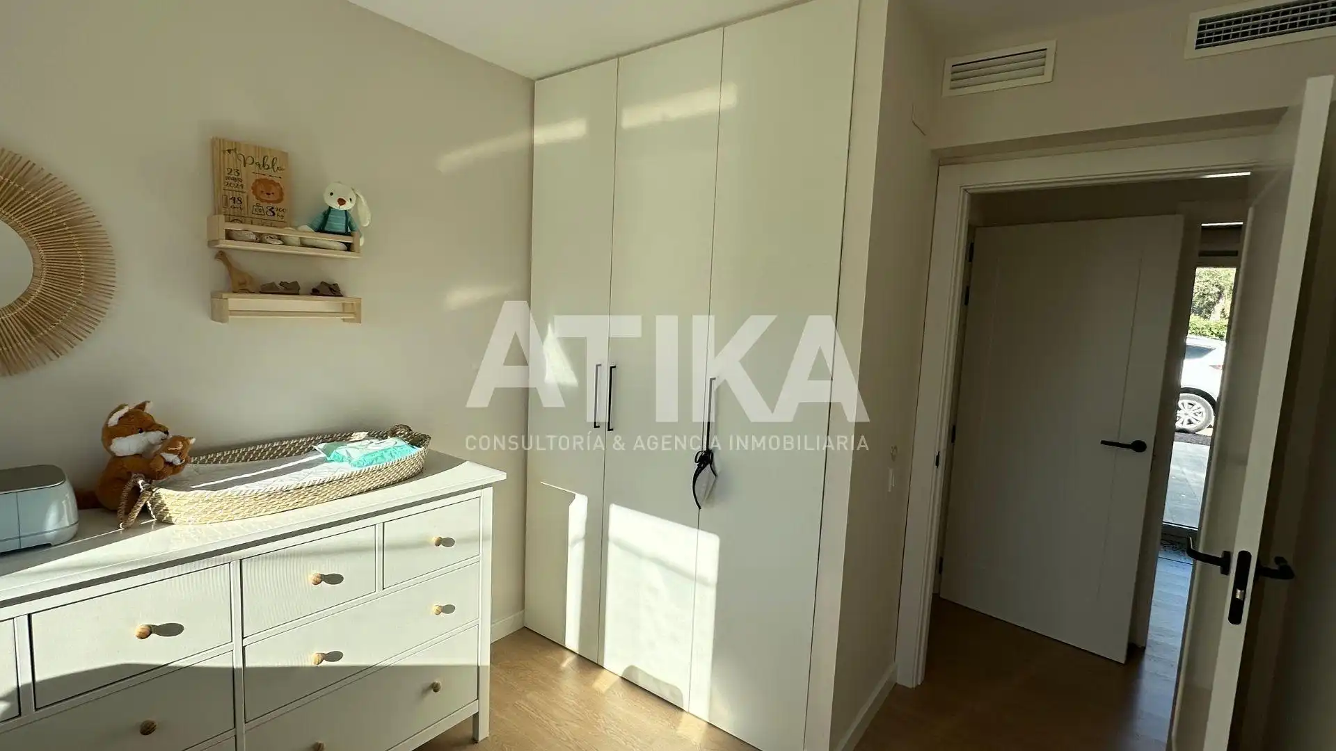 Bedroom of Houses for sale in Ontinyent  with Air Conditioner, Private garden and Parquet flooring