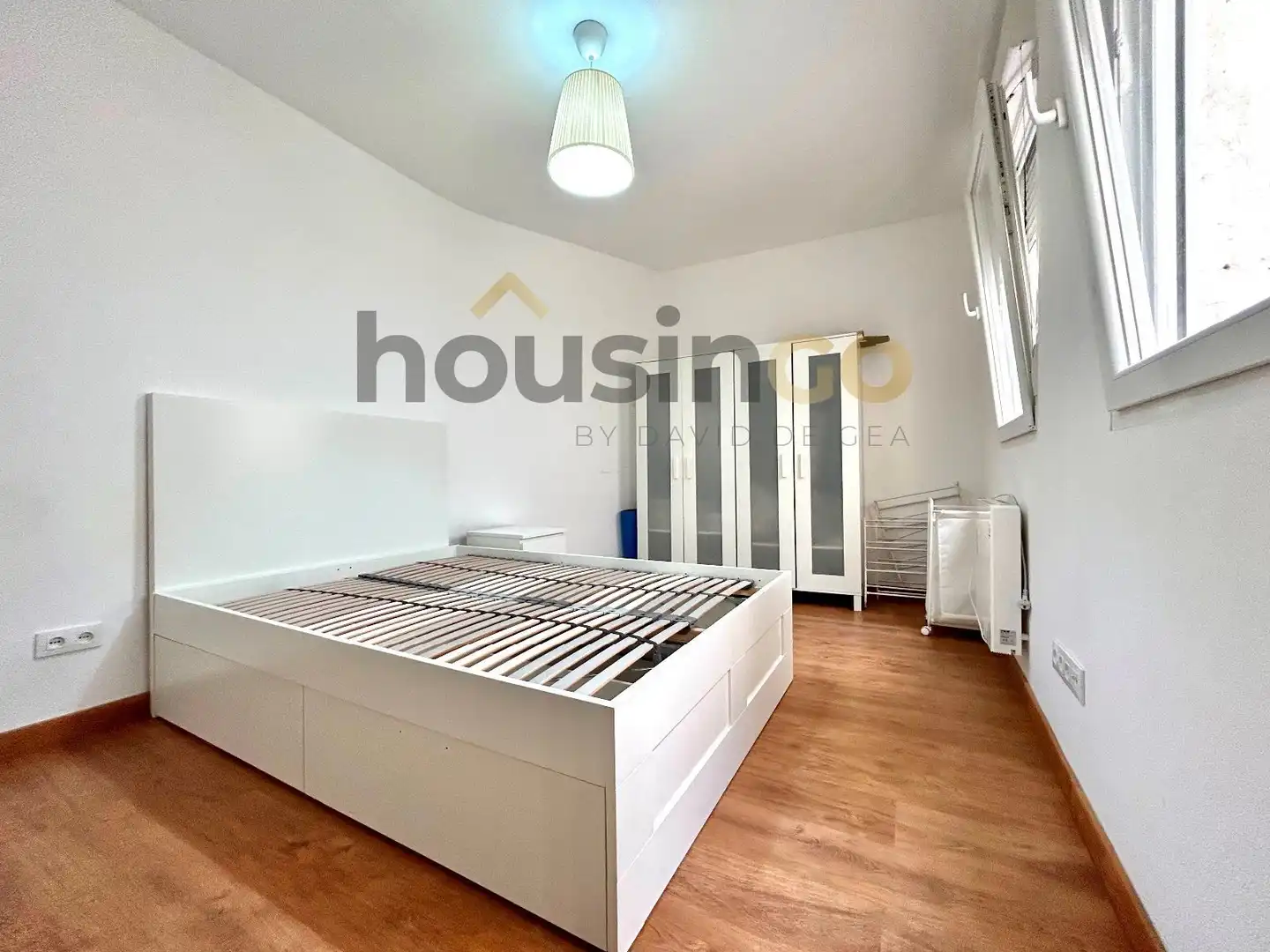 Schlafzimmer von Wohnung zur Miete in Madrid mit Klimaanlage, Heizung und Möbliert