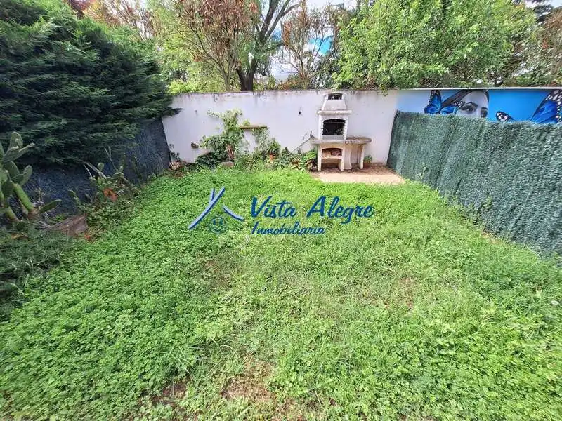 Einfamilien-Reihenhaus zum Verkauf in Santo Domingo de la Calzada mit Heizung, Privatgarten und Terrasse