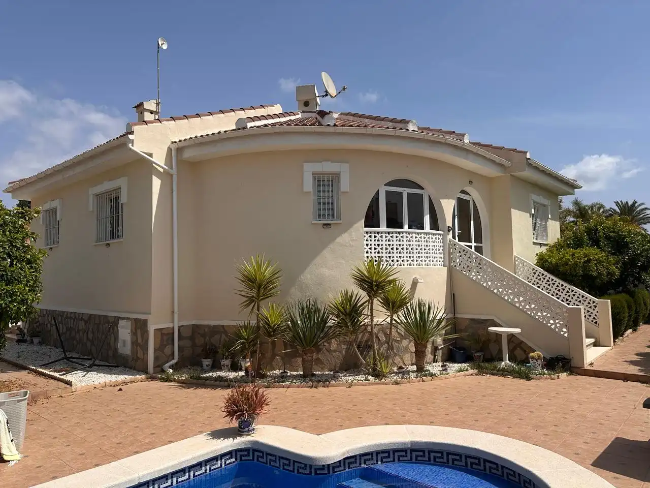 Vista exterior de Casa o chalet en venta en Rojales con Aire acondicionado, Jardín privado y Terraza