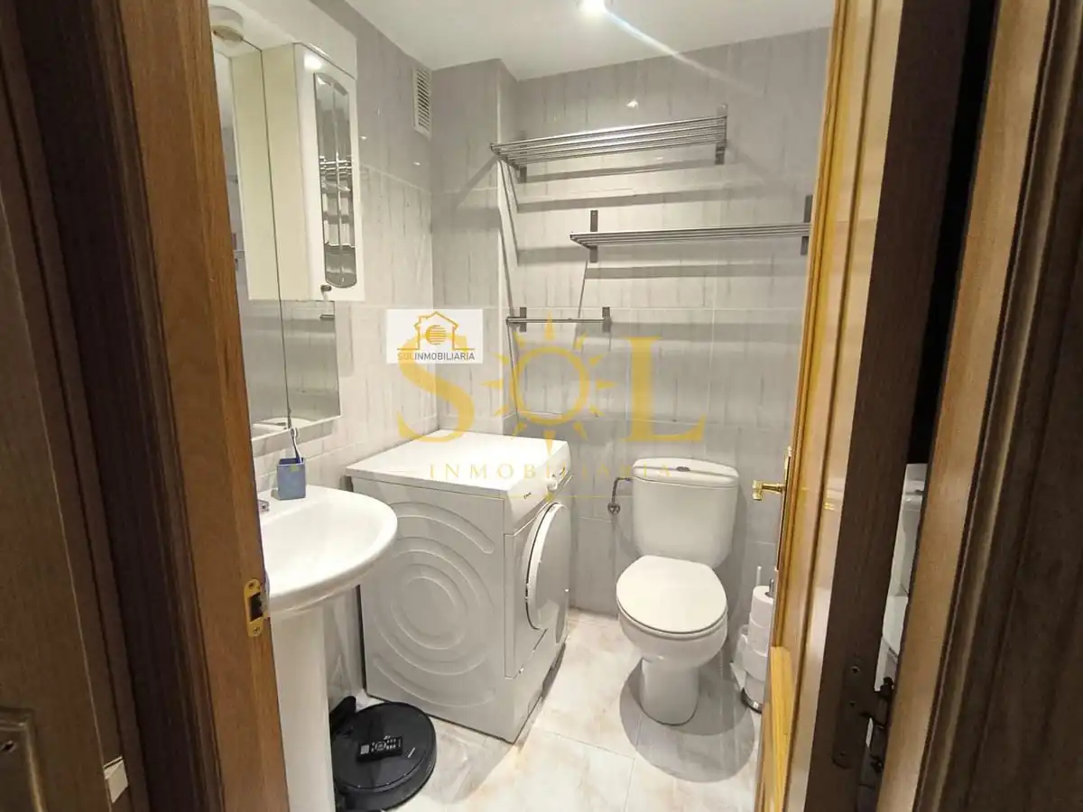 Baño de Piso en venta en Ponferrada con Calefacción, Parquet y Trastero