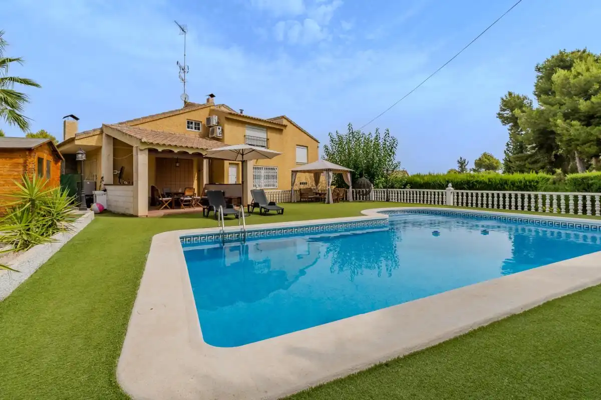 Piscina de Casa o xalet en venda en Las Torres de Cotillas amb Aire condicionat, Calefacció i Terrassa