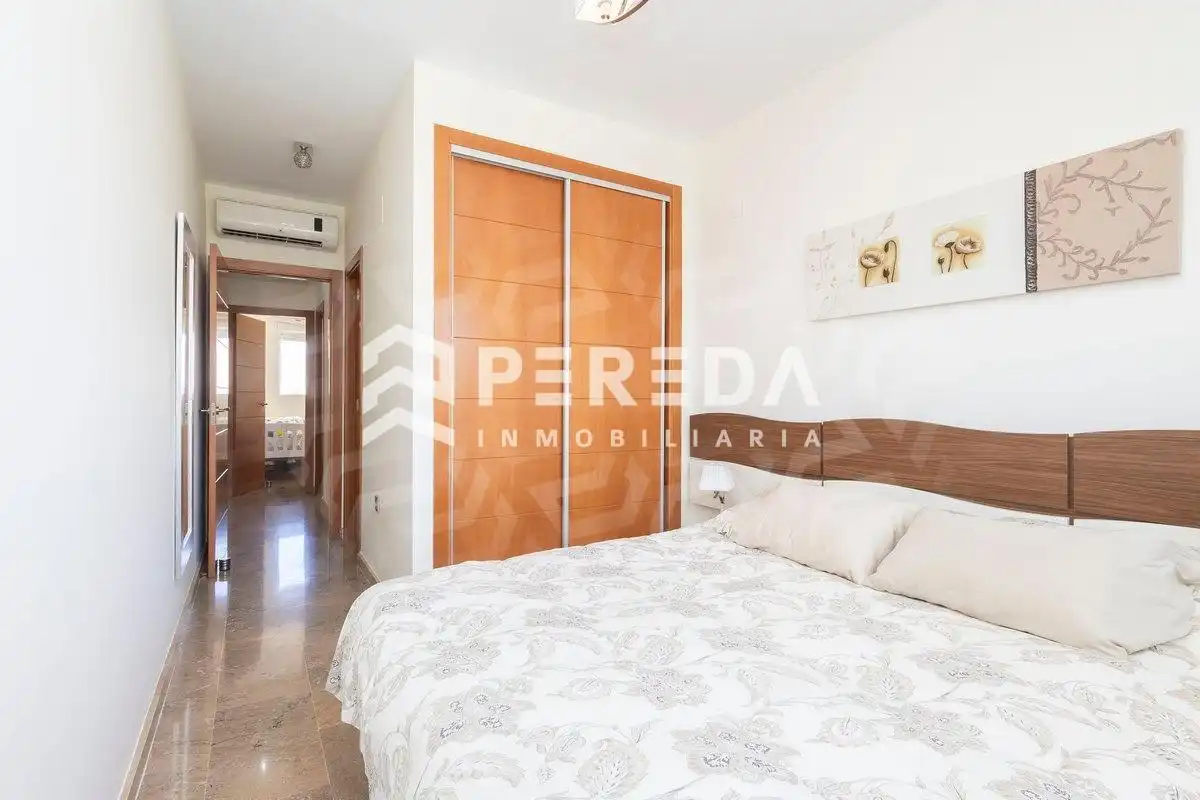 Bedroom of Apartments for sale in Roquetas de Mar  with Terrace, Furnished and Community pool