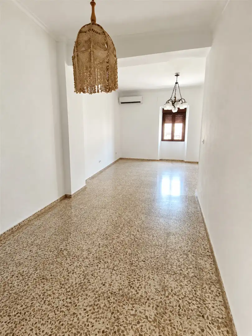 Menjador de Casa o xalet en venda en La Carlota amb Aire condicionat