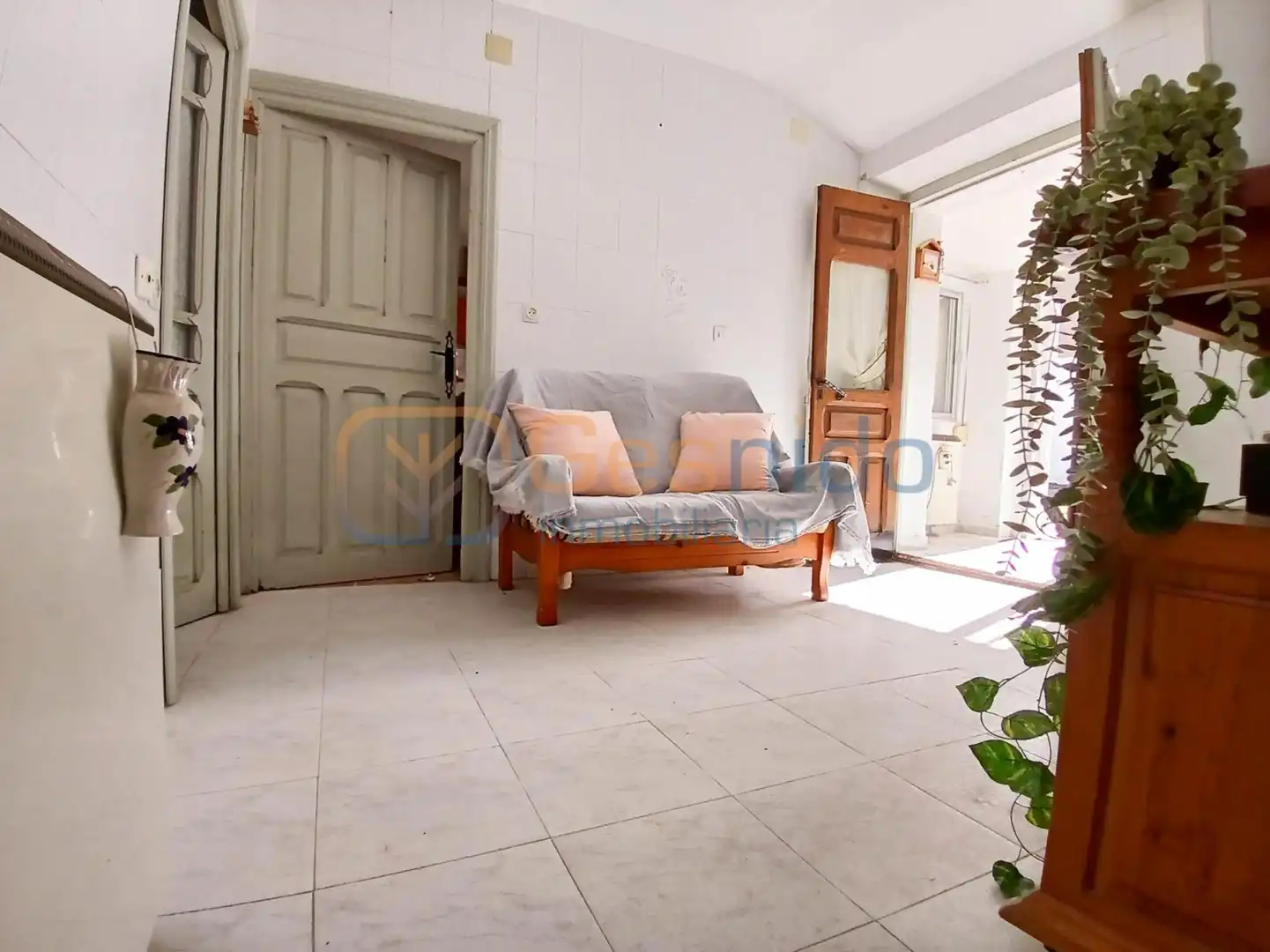 Vista exterior de Casa o chalet en venta en Navafría con Parquet