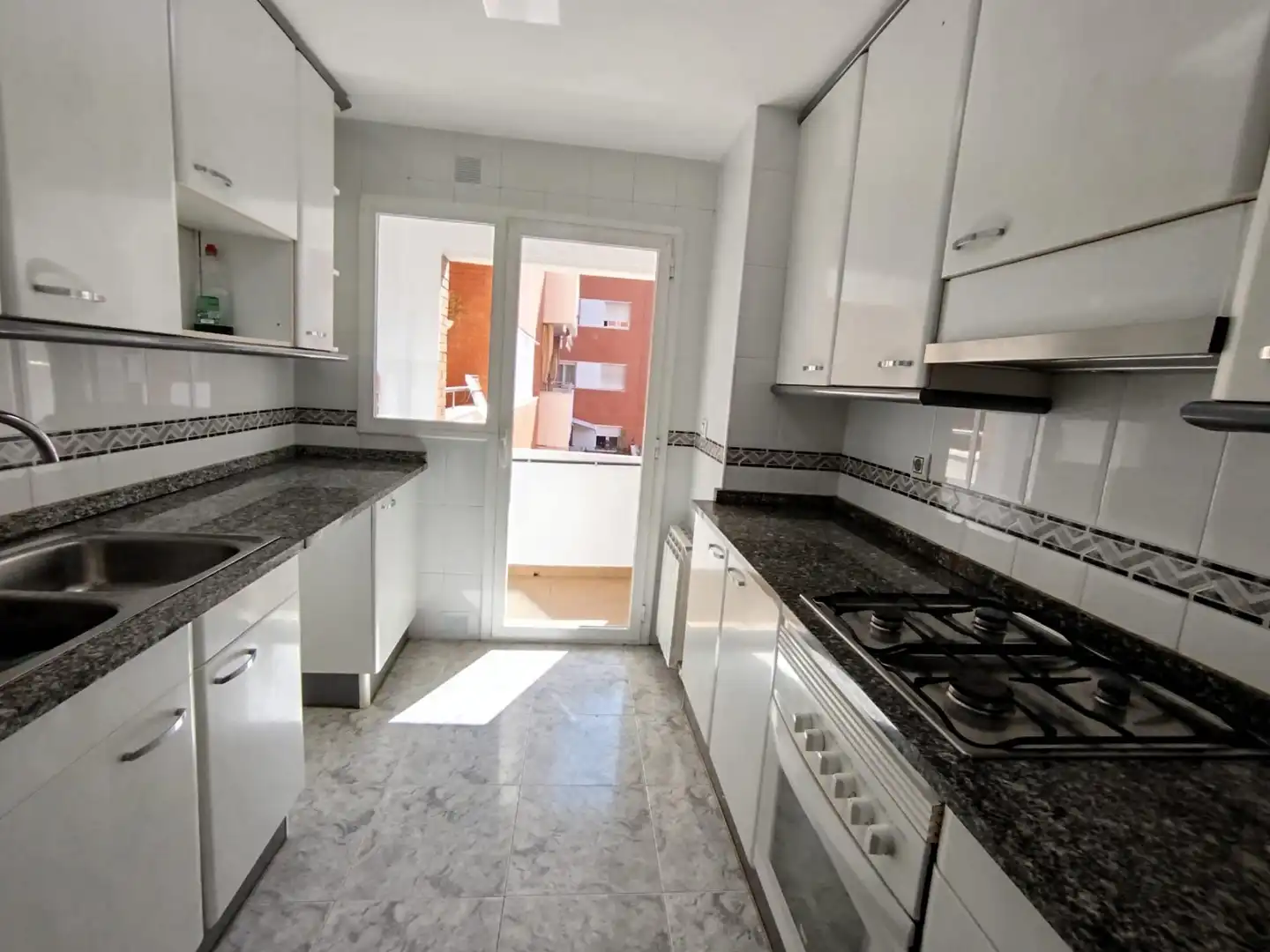 Flat with terrace for sale in de Pere Codina i Mont, imagen 7