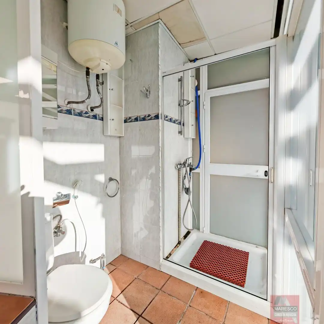 Bathroom of Attic for sale in Fuengirola  with Air Conditioner, Terrace and Community pool