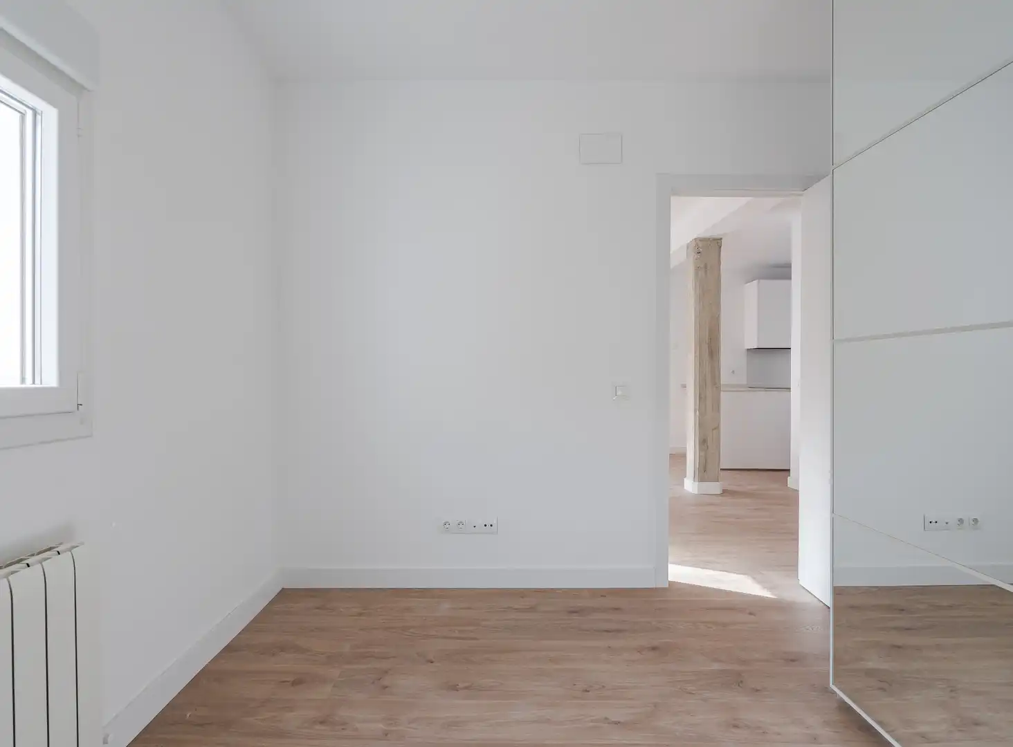 Schlafzimmer von Wohnung zum Verkauf in Madrid mit Klimaanlage und Heizung