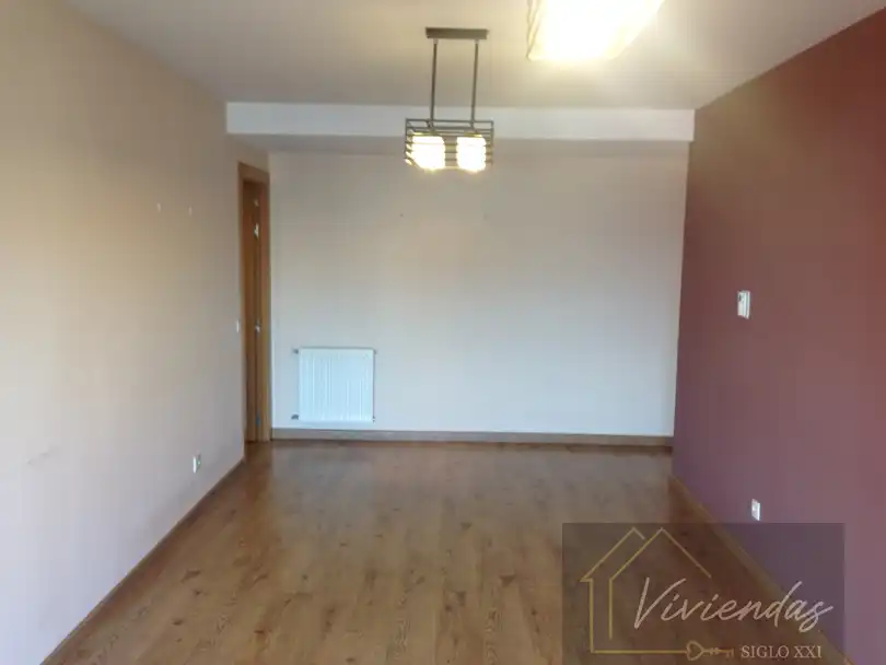 Sala de estar de Piso en venta en Boadilla del Monte con Aire acondicionado, Calefacción y Trastero
