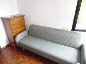 Habitación de Piso de alquiler en Gijón  con Calefacción, Parquet y Amueblado