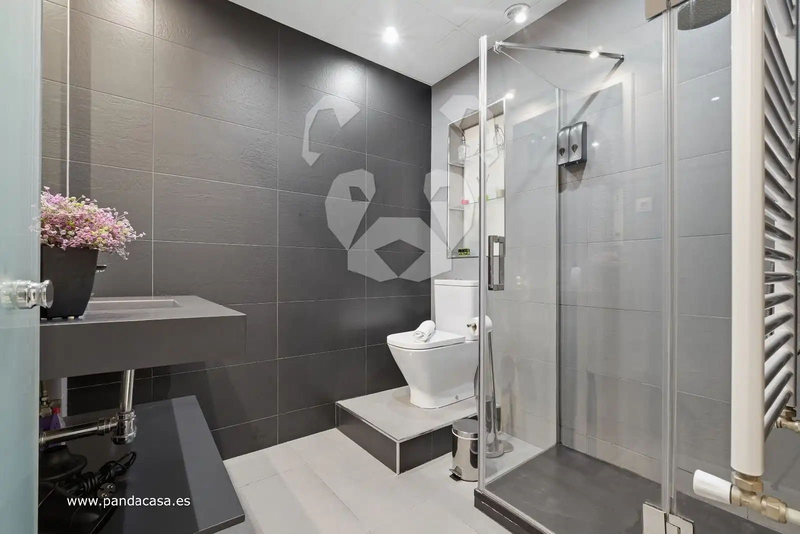 Badezimmer von Wohnung zum Verkauf in Madrid mit Klimaanlage, Heizung und Parkett
