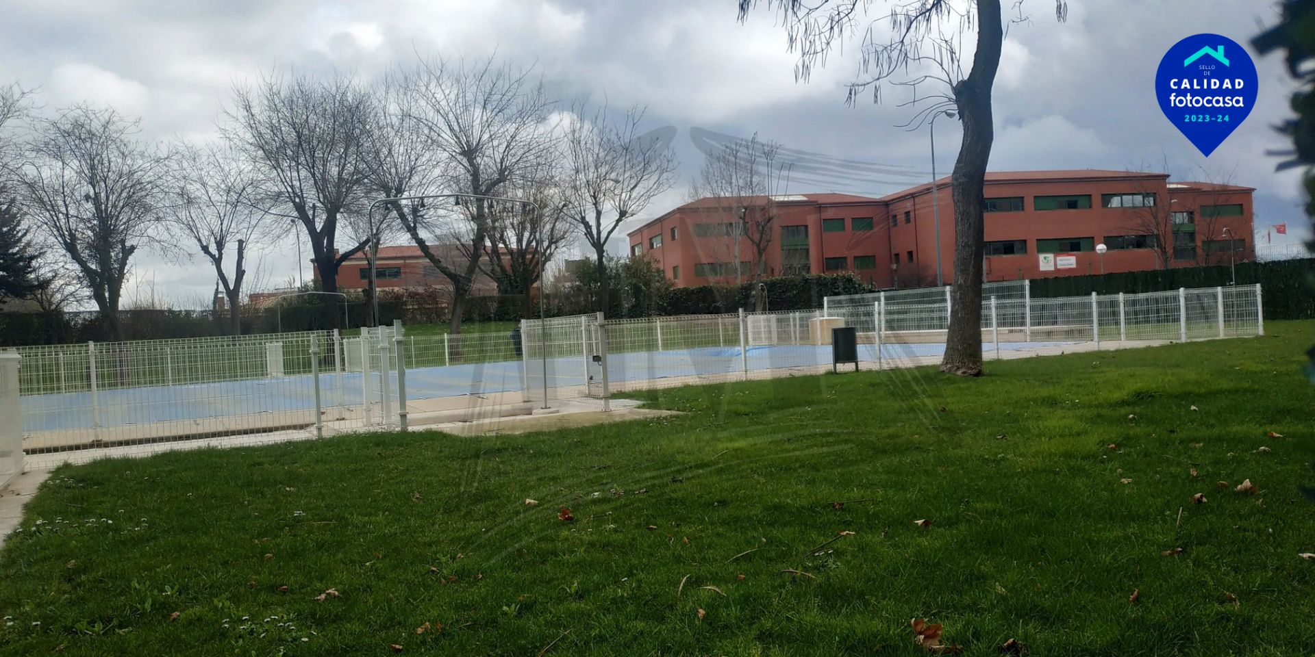 Exterior view of Flat for sale in Fuenlabrada  with Air Conditioner, Heating and Parquet flooring