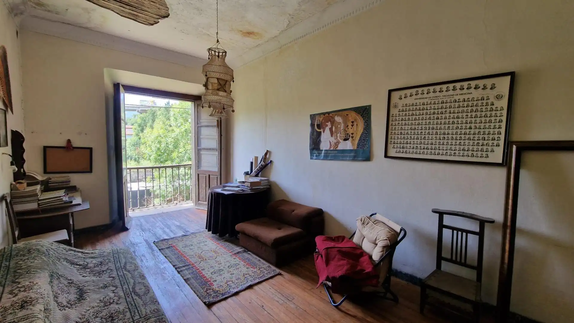 Sala d'estar de Finca rústica en venda en Lena amb Jardí privat, Terrassa i Balcó